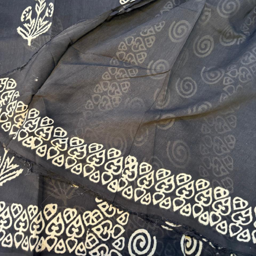 Jaipur Cotton black with white saree - Image 3
